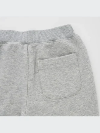 Baby: un sorriso con i pantaloni sportivi Disney Baby: un sorriso con i pantaloni sportivi Disney