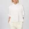 Camicetta corta oversize in raso da donna | Maniche a tre quarti Camicetta corta oversize in raso da donna | Maniche a tre quarti