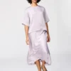 Camicetta corta oversize in raso da donna | Maniche a tre quarti Camicetta corta oversize in raso da donna | Maniche a tre quarti