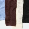Cardigan da donna con collo a V lavorato all’uncinetto Cardigan da donna con collo a V lavorato all’uncinetto