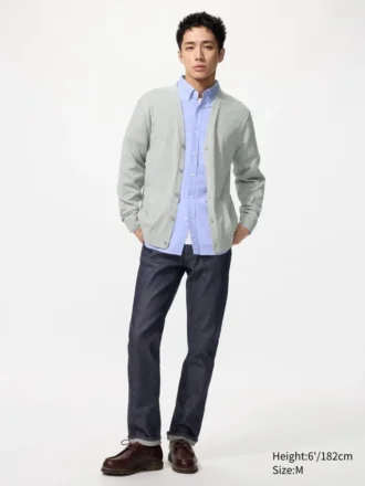Cardigan da uomo in maglia con scollo a V