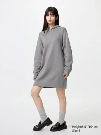 Felpa con cappuccio in maglia di cotone liscio da donna