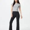 Leggings a zampa d’elefante con costine morbide AIRism da donna Leggings a zampa d’elefante con costine morbide AIRism da donna