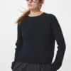 Maglione da donna con mini trecce Maglione da donna con mini trecce