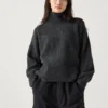 Maglione da donna in filato Souffle Yarn | Collo alto Maglione da donna in filato Souffle Yarn | Collo alto