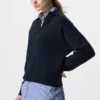Maglione polo da donna in morbido cotone dal taglio comodo Maglione polo da donna in morbido cotone dal taglio comodo