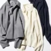 Maglione polo da donna in morbido cotone dal taglio comodo Maglione polo da donna in morbido cotone dal taglio comodo