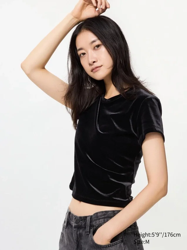 Mini T-shirt da donna in morbido velluto Mini T-shirt da donna in morbido velluto