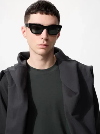 Occhiali da sole unisex dal design angolare