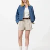 Pantaloncini da donna in misto lino e cotone Pantaloncini da donna in misto lino e cotone