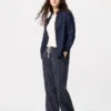 Pantaloni comodi da donna in misto lino | A righe