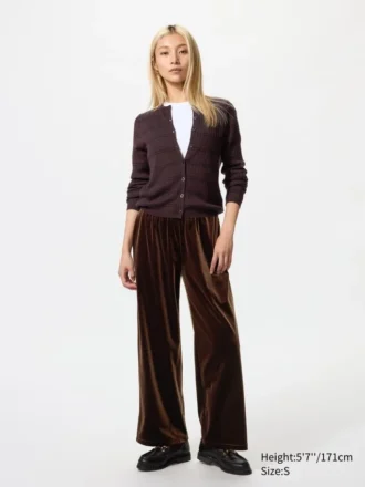 Pantaloni comodi da donna in morbido velluto Pantaloni comodi da donna in morbido velluto