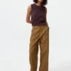 Pantaloni dritti da donna in misto lino Pantaloni dritti da donna in misto lino