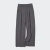 Pantaloni larghi a pieghe da donna Pantaloni larghi a pieghe da donna