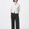 Pantaloni larghi a pieghe da donna Pantaloni larghi a pieghe da donna