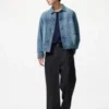 Pantaloni larghi a pieghe da donna Pantaloni larghi a pieghe da donna