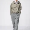 Pantaloni unisex a zampa larga con pieghe Pantaloni unisex a zampa larga con pieghe