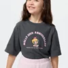 T-shirt con stampa Pop Mart UT per bambini T-shirt con stampa Pop Mart UT per bambini