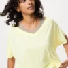 T-shirt da donna AIRism con scollo a V e vestibilità comoda | 2 Way T-shirt da donna AIRism con scollo a V e vestibilità comoda | 2 Way