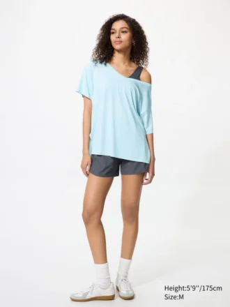 T-shirt da donna AIRism con scollo a V e vestibilità comoda | 2 Way