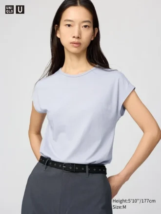 T-shirt da donna con maniche ad aletta