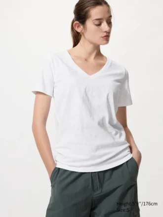 T-shirt da donna in cotone fiammato con scollo a V