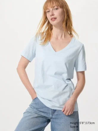T-shirt da donna in cotone fiammato con scollo a V