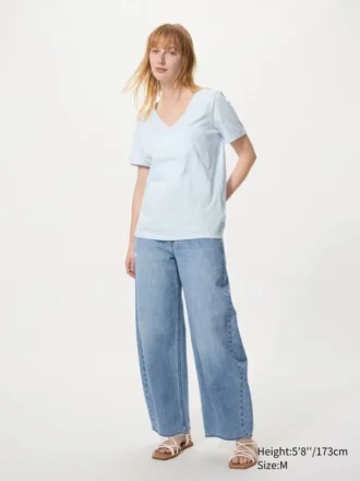 T-shirt da donna in cotone fiammato con scollo a V