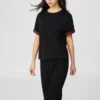 T-shirt da donna in maglia dal taglio ampio T-shirt da donna in maglia dal taglio ampio
