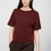 T-shirt da donna in maglia dal taglio ampio T-shirt da donna in maglia dal taglio ampio