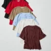 T-shirt da donna in maglia dal taglio ampio T-shirt da donna in maglia dal taglio ampio