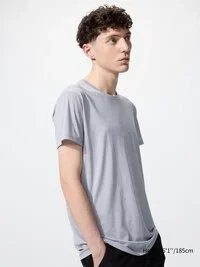 T-shirt da uomo AIRism con collo rotondo