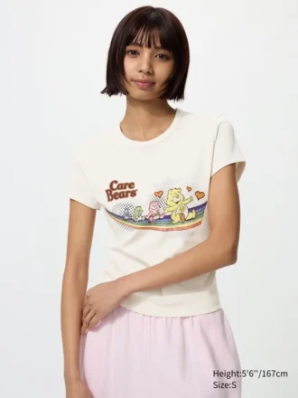 T-shirt grafica da donna con personaggi allegri UT