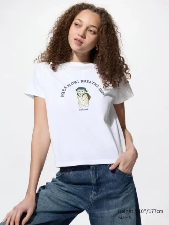 T-shirt grafica Mofusand Ut da donna