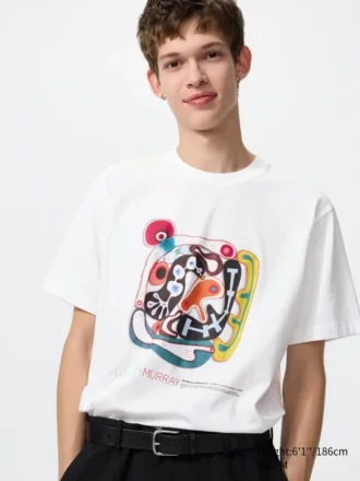 T-shirt grafica unisex della collezione Moma Poster Art UT