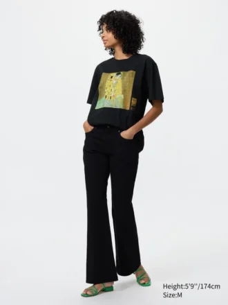 T-shirt grafica unisex della collezione Moma Poster Art UT