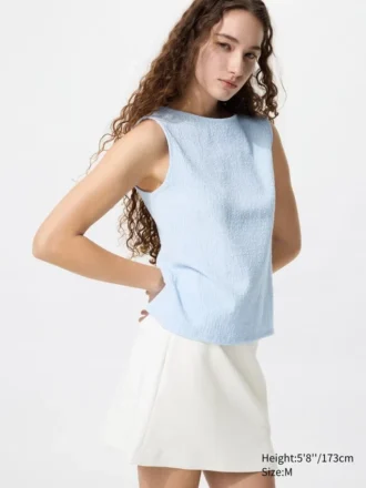 T-shirt senza maniche da donna con collo a barchetta e arricciature