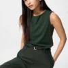 T-shirt senza maniche da donna in jersey crepe con scollo a barchetta T-shirt senza maniche da donna in jersey crepe con scollo a barchetta