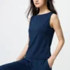 T-shirt senza maniche da donna in jersey crepe con scollo a barchetta T-shirt senza maniche da donna in jersey crepe con scollo a barchetta