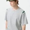 T-shirt unisex con collo Henley