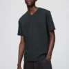 T-shirt unisex con scollo a V T-shirt unisex con scollo a V