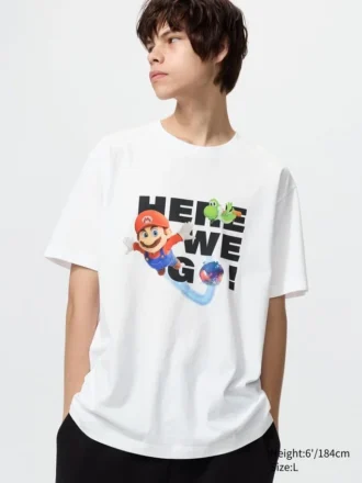 T-shirt unisex con stampa grafica del film Super Mario Galaxy UT