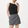 Top a reggiseno con scollo a barchetta in jersey di crêpe da donna