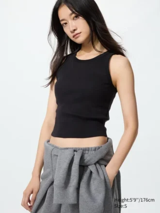 Top a reggiseno corto a costine da donna