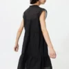 Vestito a balze in cotone leggero da donna Vestito a balze in cotone leggero da donna